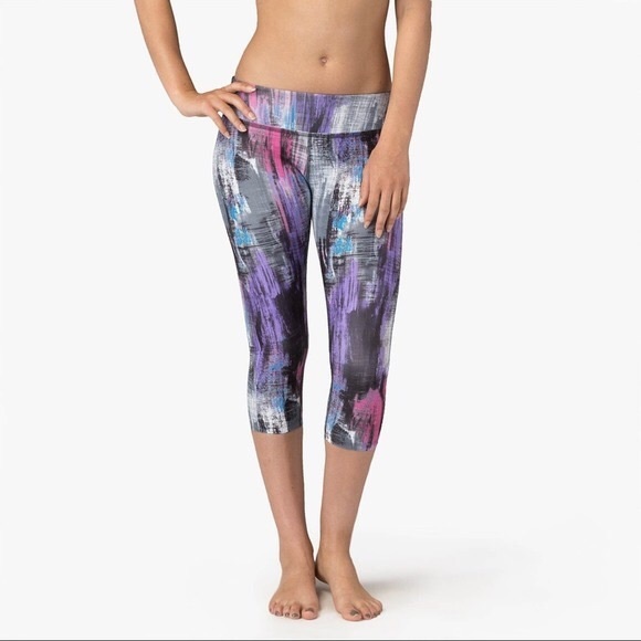 Beyond Yoga Pants - Beyond Yoga Lux Foxing Essential Capri Leggings